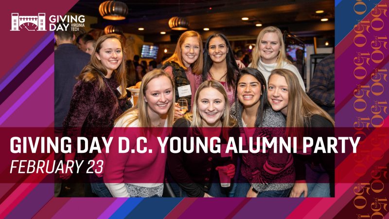 young alumni smiling with drinks