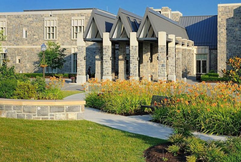 A photo of the outside of The Inn at Virginia Tech 